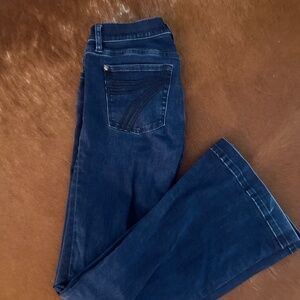 Dojo flare jeans